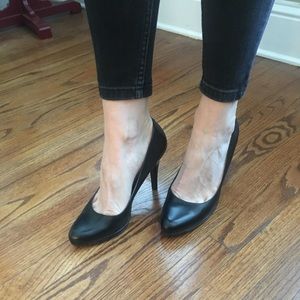Nine West Wise Up Black Leather Pumps